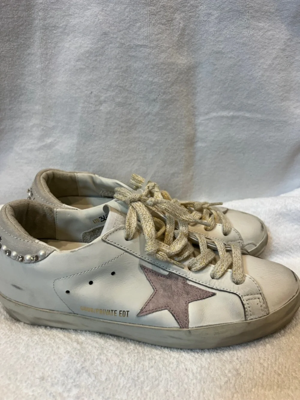 Super-Star Low Top Sneaker (Women) size 38 - Picture 5 of 16